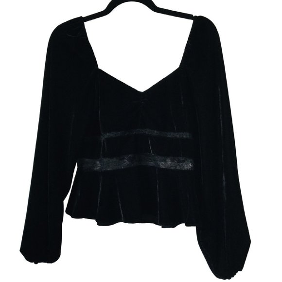 Saylor Juliet Inspired Black Velvet and Lace Top with Peplum NEW Size M - Picture 9 of 9